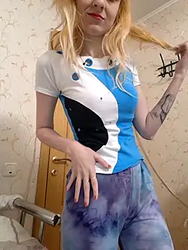 Snapshot of YogisticJuli666 chatting on 02.14.25 YogisticJuli666 online show from 02.14.25