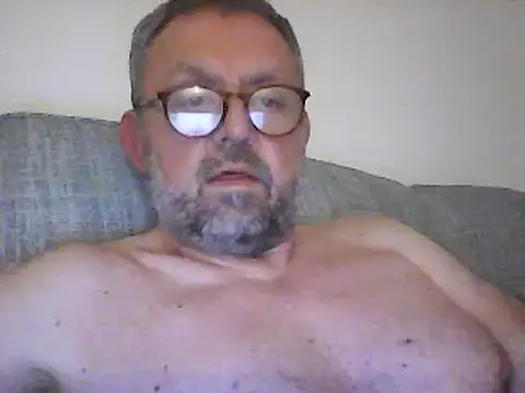 Snapshot of DrewDongle chatting on 01.20.25 DrewDongle online show from 01.20.25