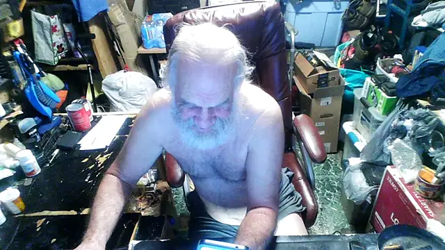 russtee online show from 12.18.25