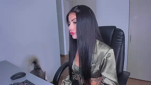 Snapshot of Lisegg_ chatting on 02.28.25 Lisegg online show from 02.28.25
