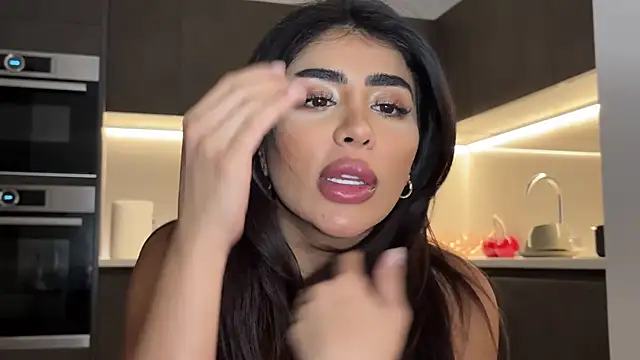 ArabicBarbie online show from 02.22.25