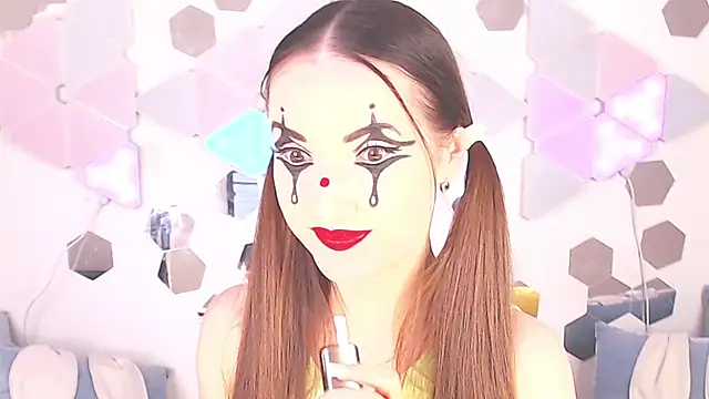 LexiKiss online show from 11.05.25