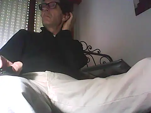 Snapshot of Moro_ra chatting on 05.03.26 Moro ra online show from 05.03.26