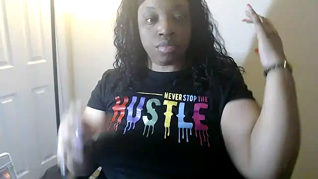 Snapshot of Sexymona1218 chatting on 03.13.26 Sexymona1218 online show from 03.13.26