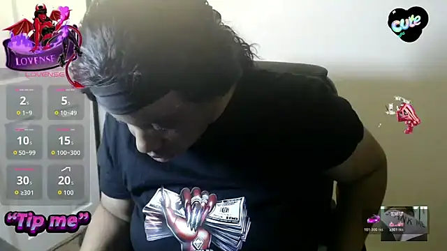 Snapshot of Sexymona1218 chatting on 03.17.26 Sexymona1218 online show from 03.17.26