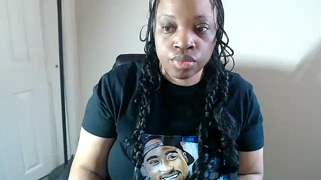 Snapshot of Sexymona1218 chatting on 03.29.26 Sexymona1218 online show from 03.29.26