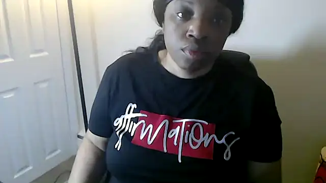 Sexymona1218 online show from 05.21.26