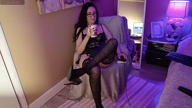 lara heaven online show from 12.15.24
