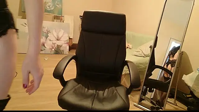 lara heaven online show from 09.19.25