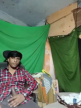 Snapshot of desiboy1101 chatting on 05.29.26 desiboy1101 online show from 05.29.26