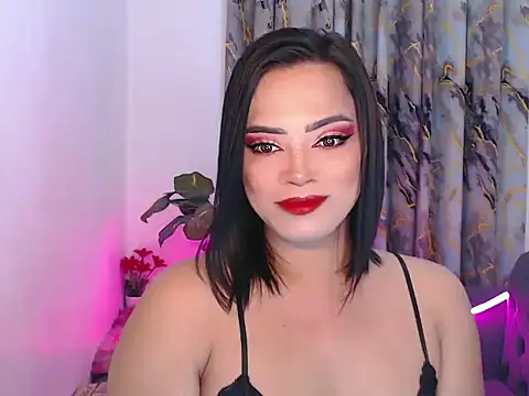Snapshot of AsianQueenAlexaXx chatting on 12.19.25 AsianQueenAlexaXx online show from 12.19.25
