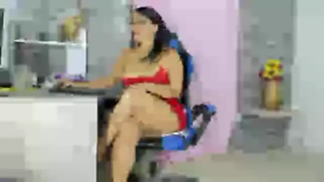 Snapshot of devorah_soto chatting on 04.28.26 devorah soto online show from 04.28.26