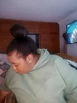 Snapshot of Daddys_girl1 chatting on 10.09.25 Daddys girl1 online show from 10.09.25