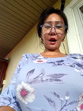 Snapshot of sweetieme chatting on 02.06.26 sweetieme online show from 02.06.26