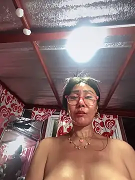 Snapshot of sweetieme chatting on 02.26.26 sweetieme online show from 02.26.26