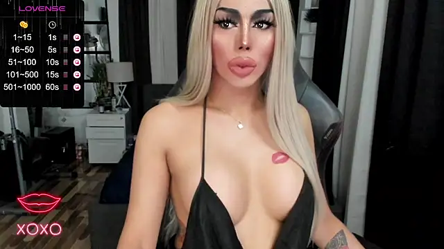 Forever MissCandace online show from 01.08.25