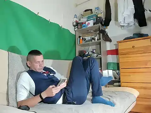 viraglaci18xh online show from 10.21.25