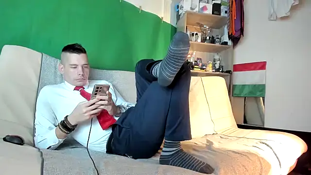 viraglaci18xh online show from 11.17.25