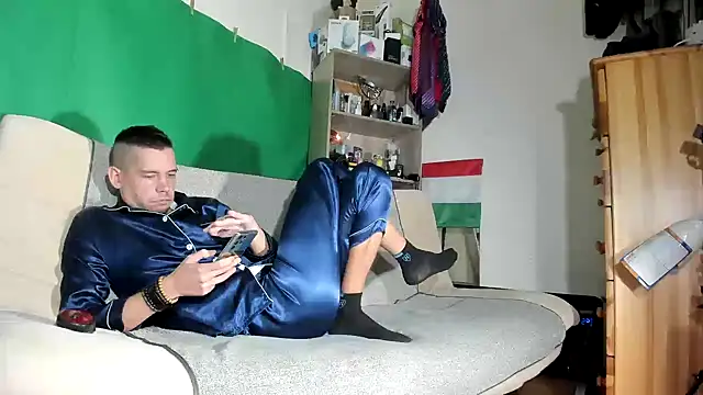 viraglaci18xh online show from 11.19.25