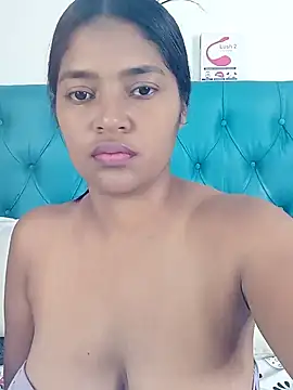 Snapshot of ebony04queen chatting on 01.11.25 ebony04queen online show from 01.11.25