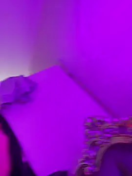 Snapshot of _MelinaCurves_ chatting on 12.02.25 MelinaCurves online show from 12.02.25