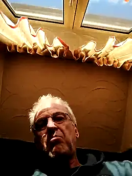 Snapshot of Torture_cock_balls chatting on 03.18.25 Torture cock balls online show from 03.18.25