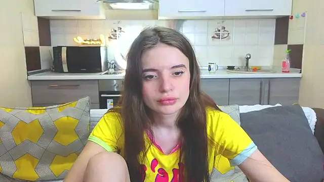 Snapshot of Naughty_Alice chatting on 01.18.25 Naughty Alice online show from 01.18.25