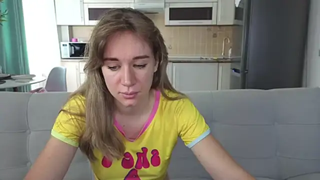 Snapshot of Naughty_Alice chatting on 07.17.26 Naughty Alice online show from 07.17.26