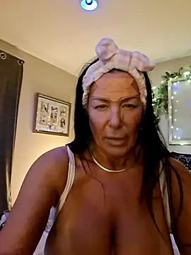 GoKristen online show from 10.10.25