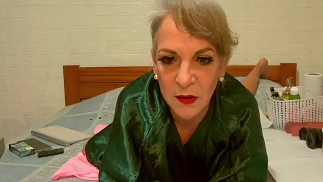 awild kitten online show from 01.05.25