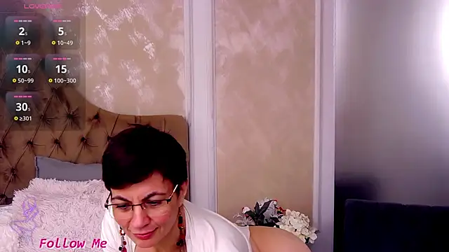 BustyPenellope online show from 01.28.25