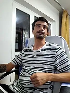 Snapshot of Cipribuddy chatting on 09.21.25 Cipribuddy online show from 09.21.25