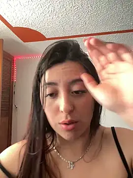 Snapshot of Sofhi_corolinne31 chatting on 12.06.24 Sofhi corolinne31 online show from 12.06.24