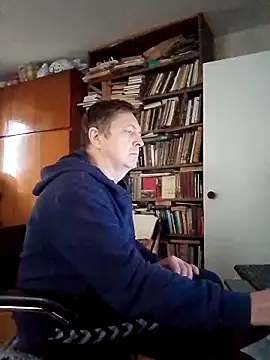 Pokaz2020 online show from 04.18.26