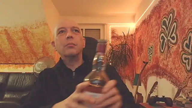 Snapshot of sextoy911 chatting on 11.27.25 sextoy911 online show from 11.27.25