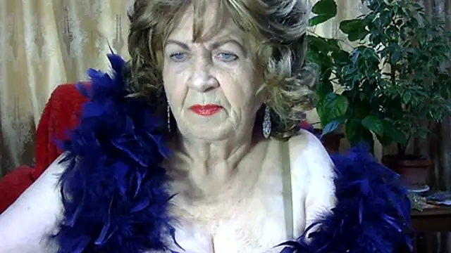 Emma52610 online show from 02.05.26