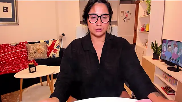 Snapshot of DannaaMeliza chatting on 01.10.26 DannaaMeliza online show from 01.10.26