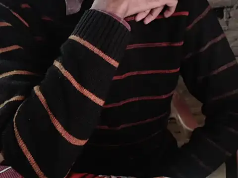 Snapshot of ThethunderPo chatting on 12.18.24 ThethunderPo online show from 12.18.24