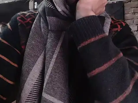 Snapshot of ThethunderPo chatting on 12.30.24 ThethunderPo online show from 12.30.24