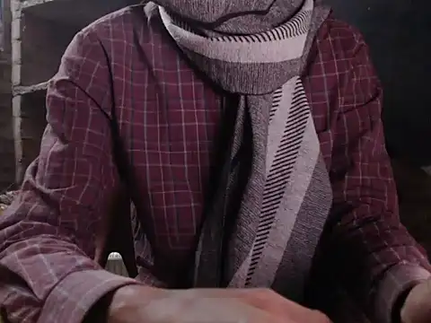 Snapshot of ThethunderPo chatting on 02.20.25 ThethunderPo online show from 02.20.25