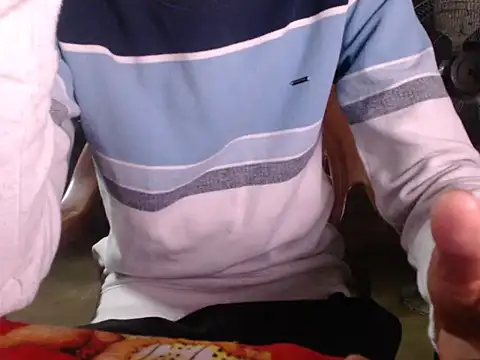 Snapshot of ThethunderPo chatting on 02.26.25 ThethunderPo online show from 02.26.25