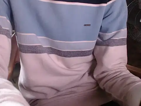 Snapshot of ThethunderPo chatting on 02.28.25 ThethunderPo online show from 02.28.25