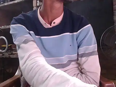 Snapshot of ThethunderPo chatting on 03.02.25 ThethunderPo online show from 03.02.25