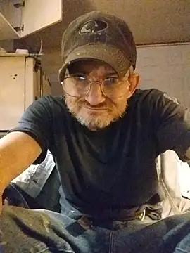 Snapshot of ROBERT0516 chatting on 11.23.25 ROBERT0516 online show from 11.23.25