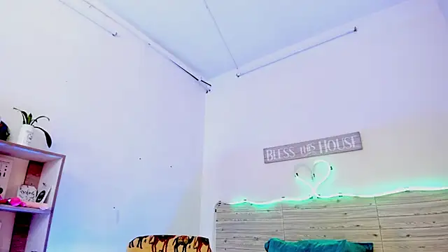 Snapshot of lilahSweet chatting on 01.29.25 lilahSweet online show from 01.29.25