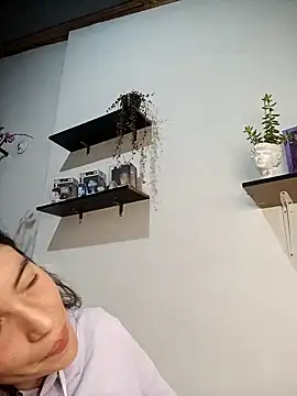 loveuu-bae online show from 02.09.25