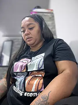 yanza2002 online show from 02.26.25