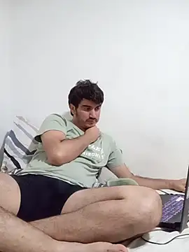 Snapshot of biglatin80 chatting on 02.06.26 biglatin80 online show from 02.06.26