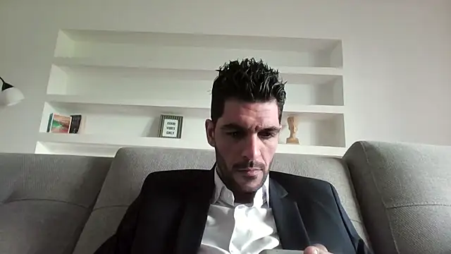 Snapshot of abonado22cm chatting on 02.14.26 abonado22cm online show from 02.14.26