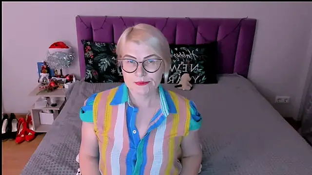 sabrinamacmarren online show from 01.12.26